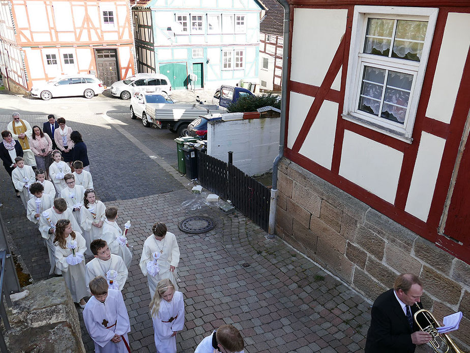 Feier der 1. Heiligen Kommunion in Sankt Crescentius (Foto: Karl-Franz Thiede)